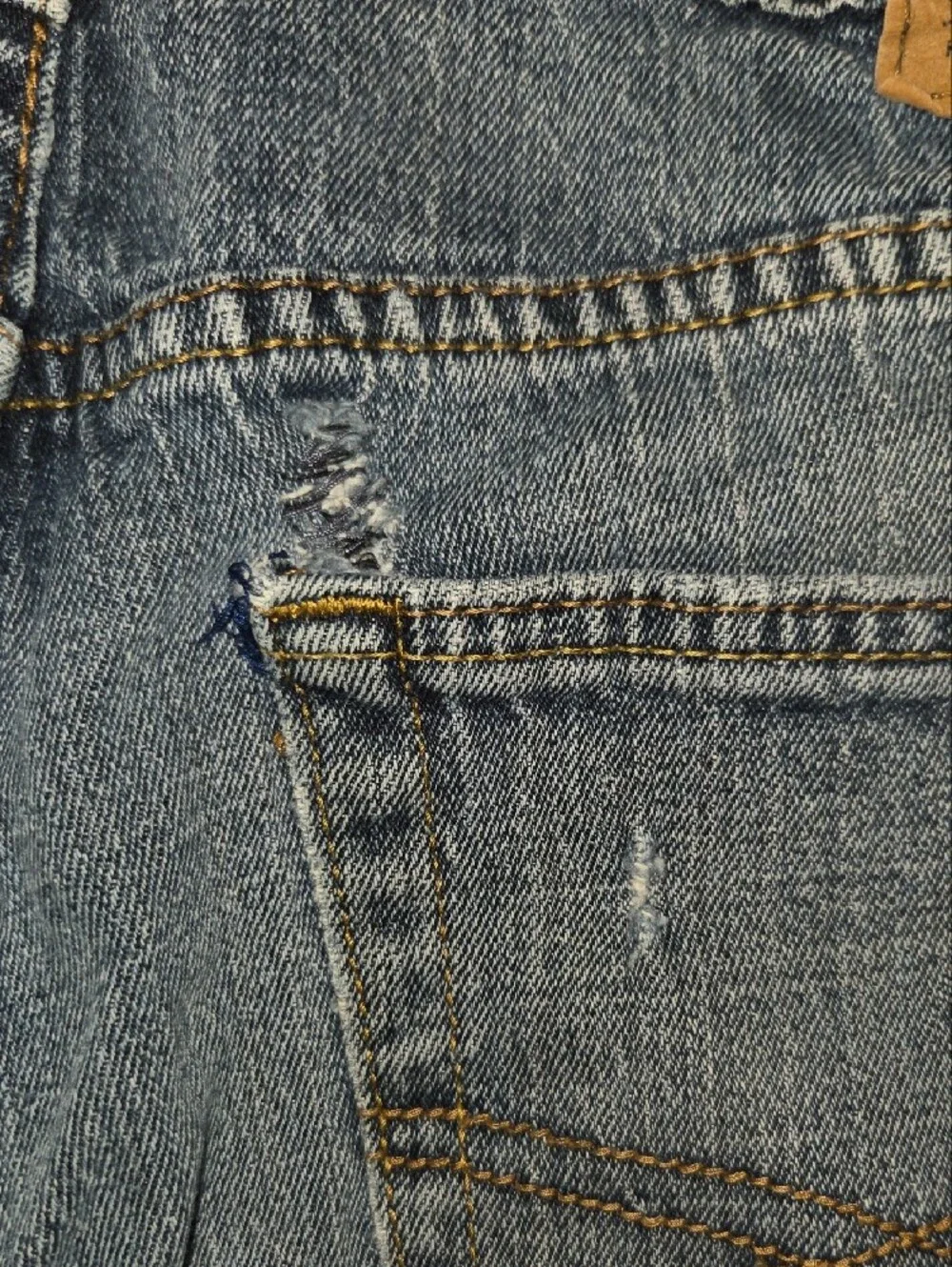 Men’s Blue Relaxed Jeans - Classic Denim